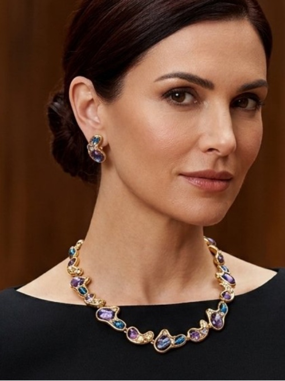 Vintage JAC necklace & clip on earrings. Gold tone. purple & blue. Statement